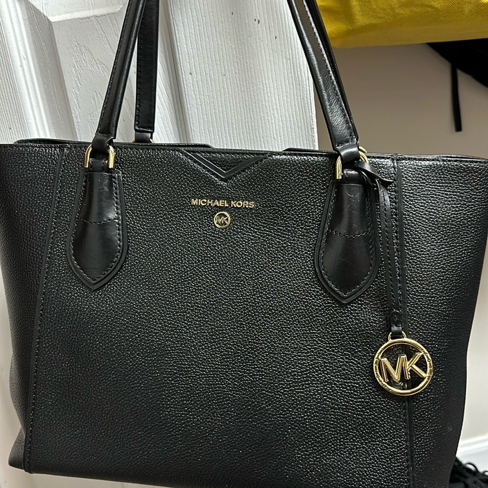 Authentic Michael Kors Handbag ! - image 1